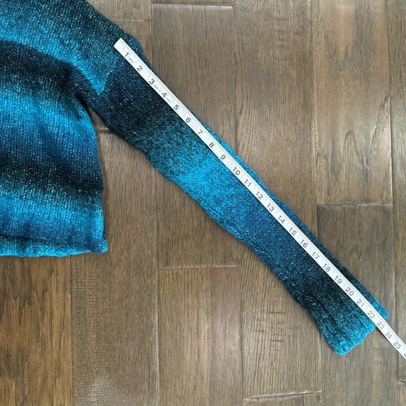 Ecoté Cropped Knit Long Sleeve - Picture 10 of 11